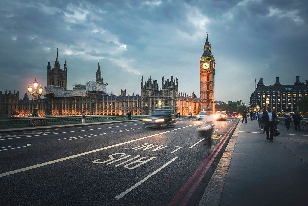 Blending Light HDR-Photography-London-Rush