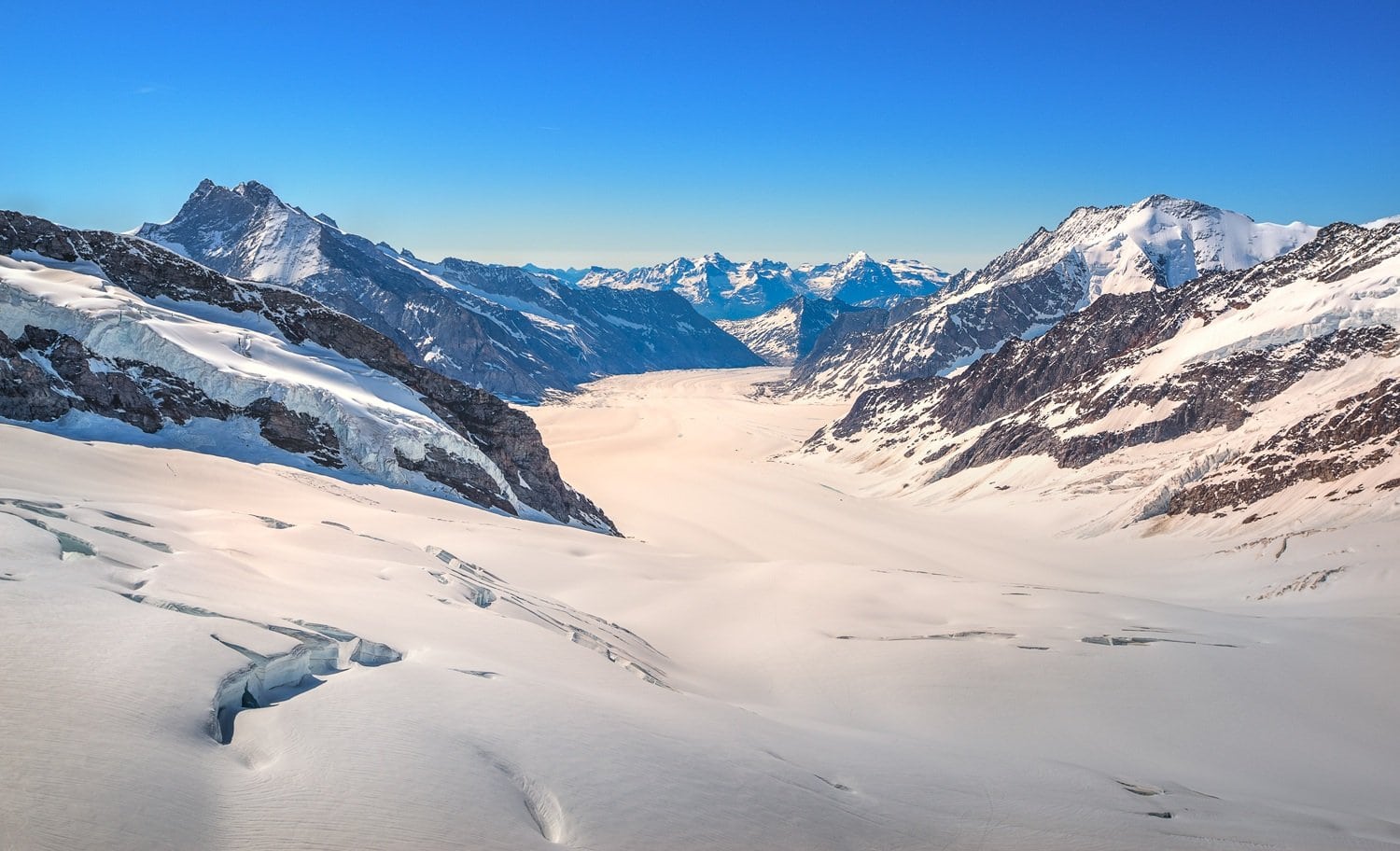 Presetpro HDR Photography Ice Fields in Switzerland