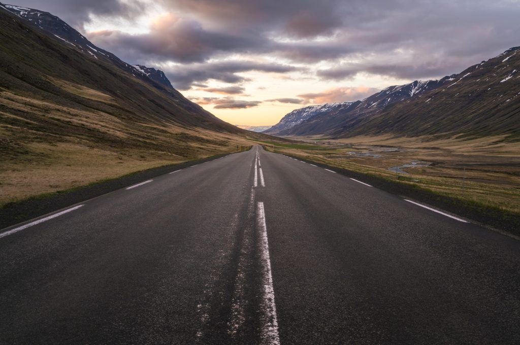 HDR-Photography-Road-to-the-Midnight-Sun-Iceland