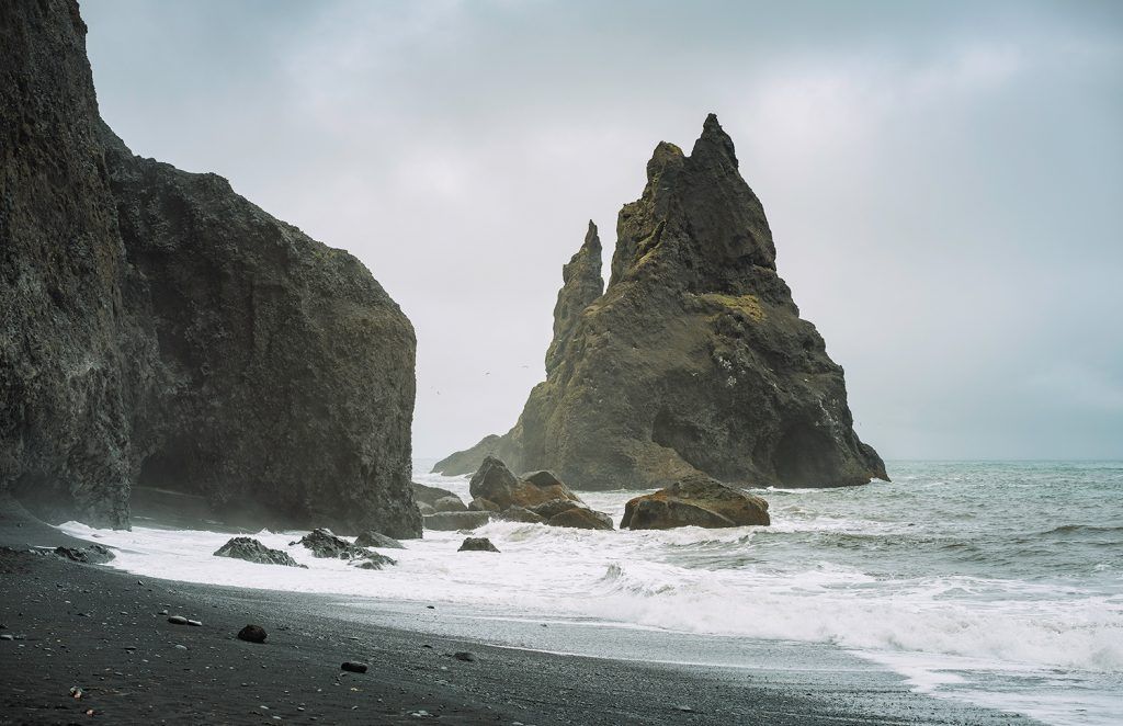 Landscape-Photography-Black-Sand-Beach-Iceland-Presetpro