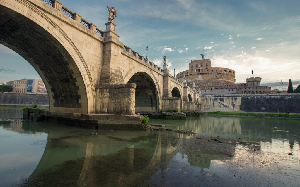 HDR-Photography-Along-The-Tiber-in-Rome-Presetpro.com