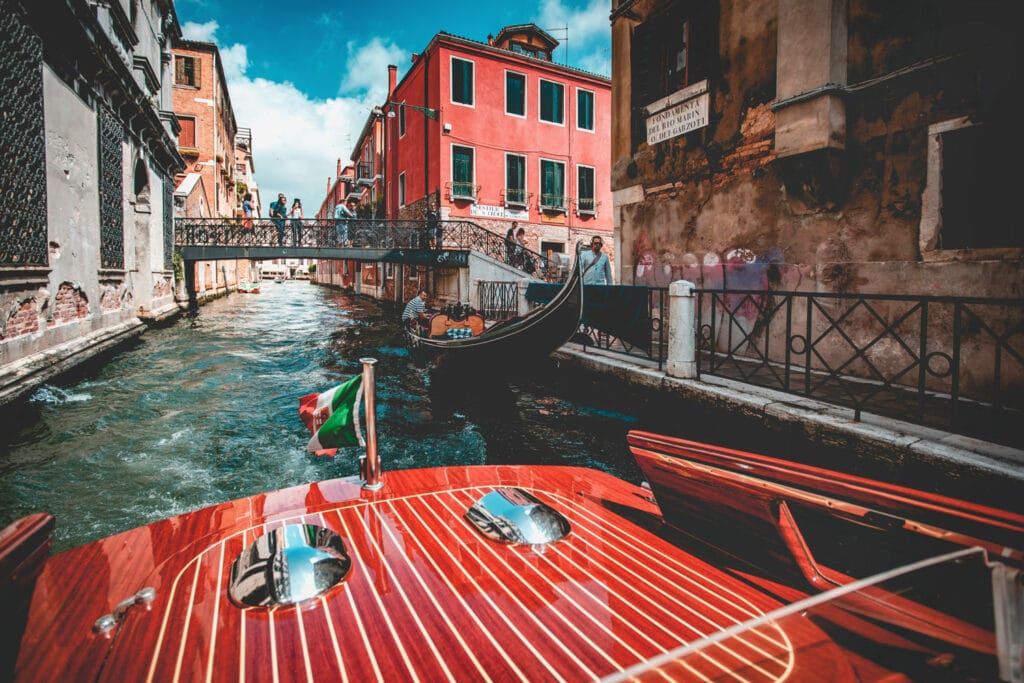 Awe-Inspiring Photos | Venice by Boat